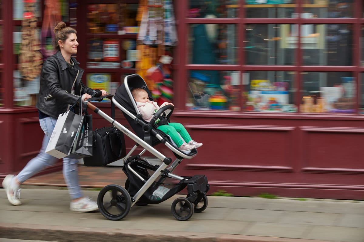 What to look for when choosing a pram